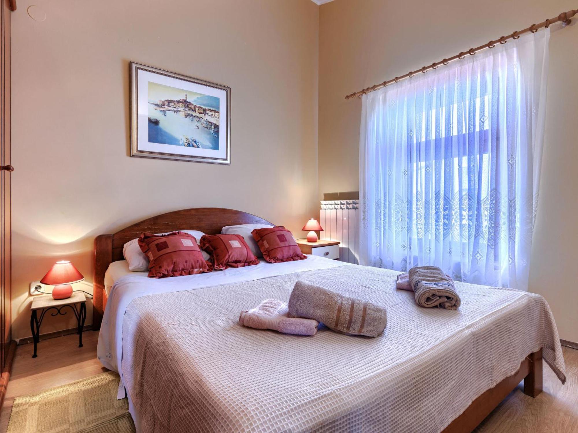 Maria - Pul 350 By Interhome *