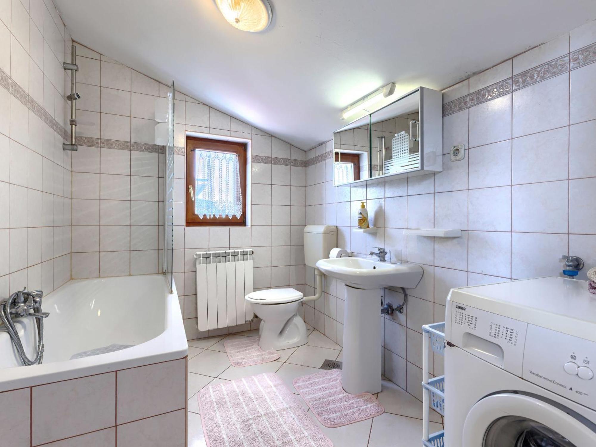 Maria - Pul 350 By Interhome Pula